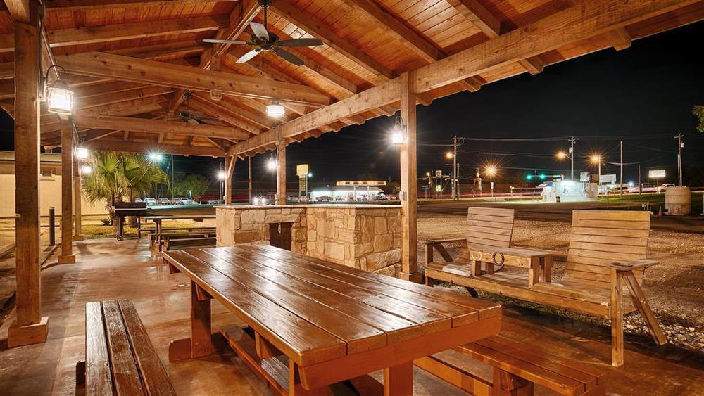 Days Inn By Wyndham Round Rock Exteriör bild