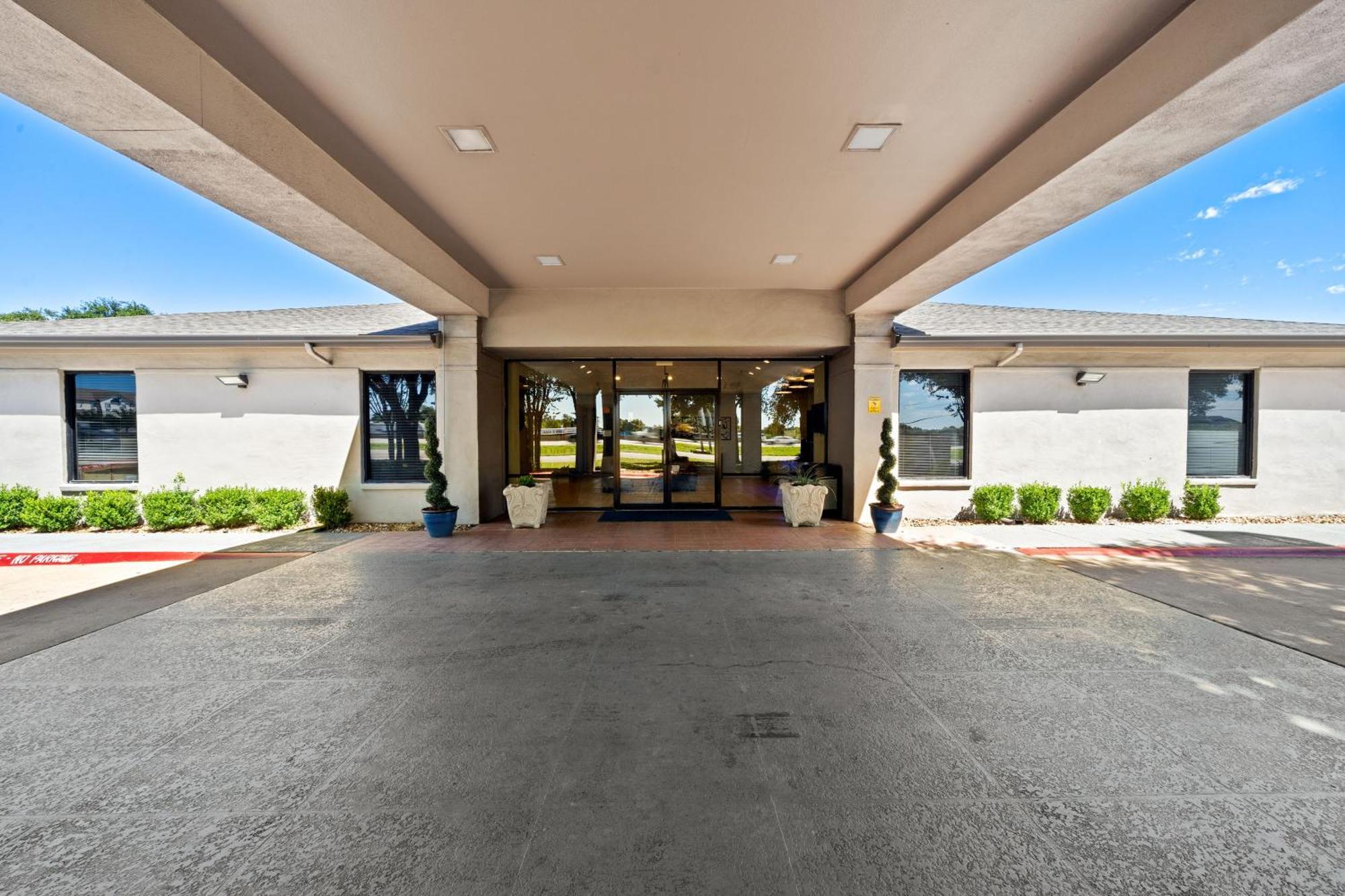 Days Inn By Wyndham Round Rock Exteriör bild