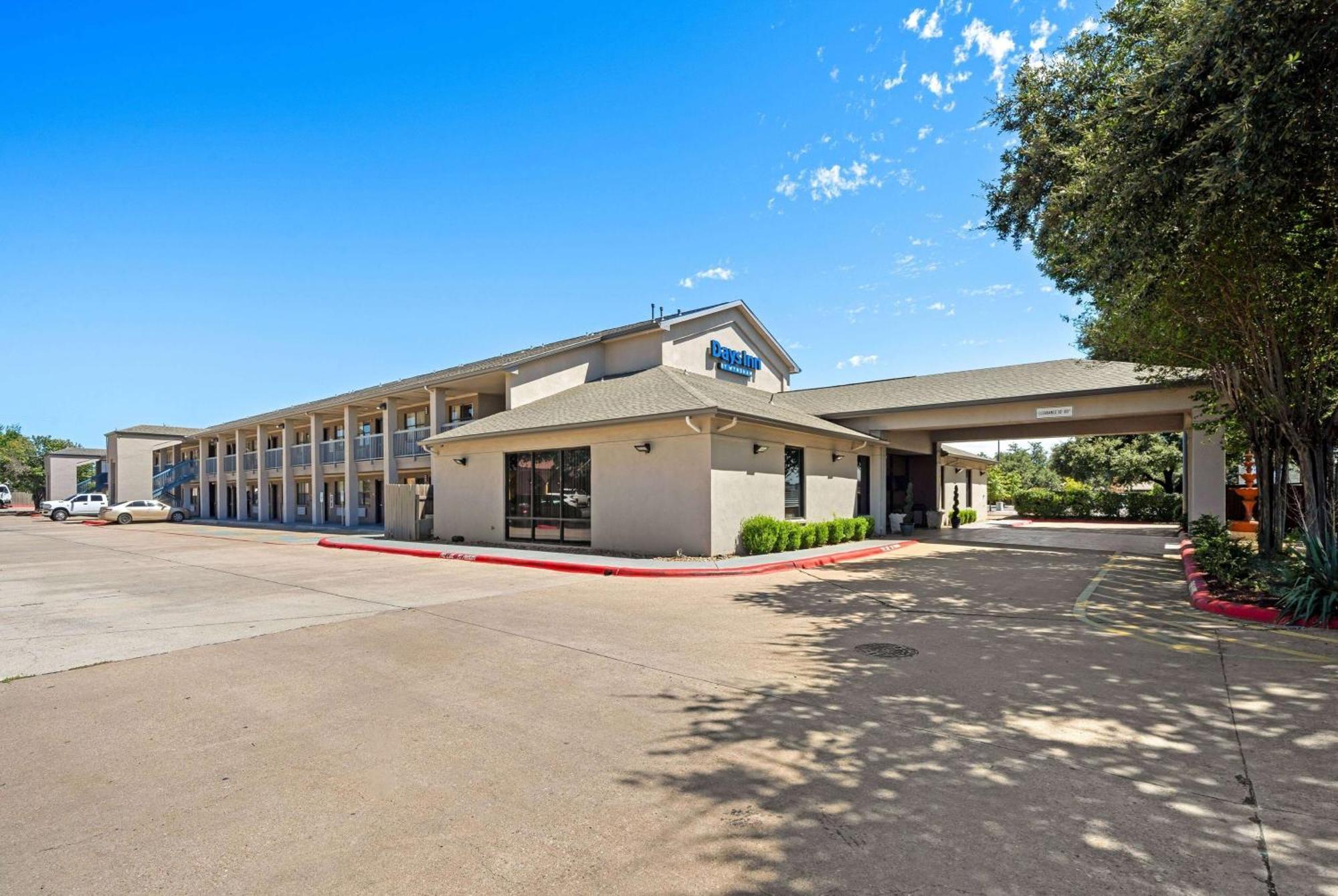 Days Inn By Wyndham Round Rock Exteriör bild